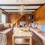 Am Hohen Bogen-69 By Interhome *